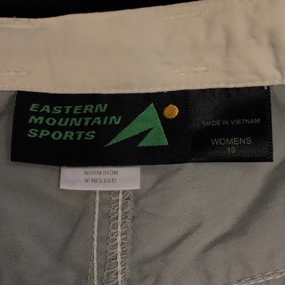 Eastern Mountain Sports Convertible Roll Tab Hiking Pants Size 10 EUC